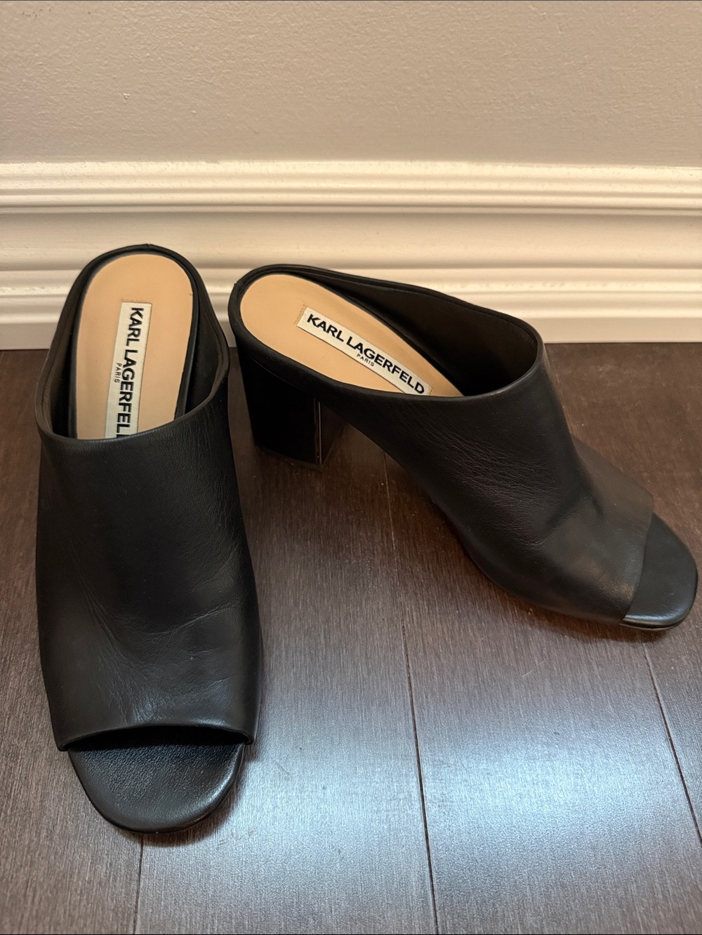 Karl Lagerfeld Black Leather Open-Toe Block Heel Mules (Size 7)